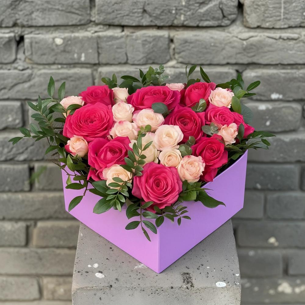 Цветочная композиция из Розы в коробке в Ленинске