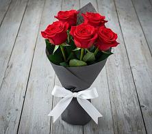 Букет 5 Красных роз Эдлесс Лав #REPLACE_PRED# Ленинске