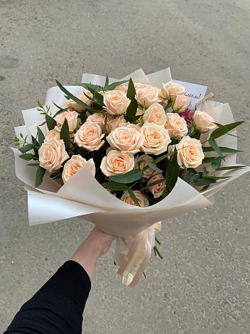 Букет Кремовые розы Латте в Ленинске