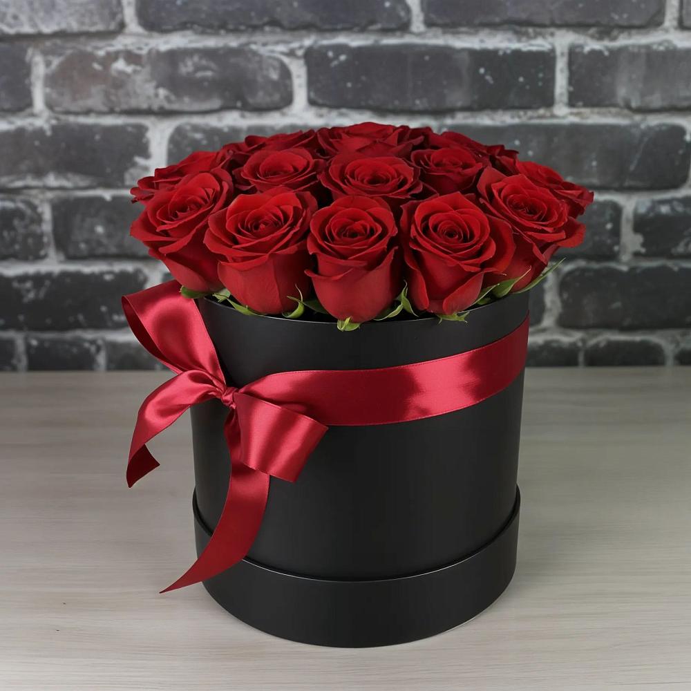 Цветочная композиция из Розы в шляпной коробке в Ленинске