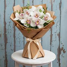 Букет цветов из:  Орхидеи и Розы в Ленинске